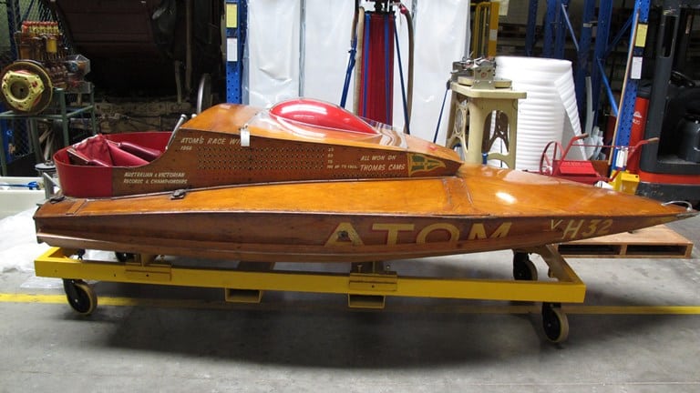 atom speedboat