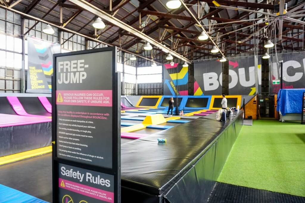 Bounce Essendon free jump sign