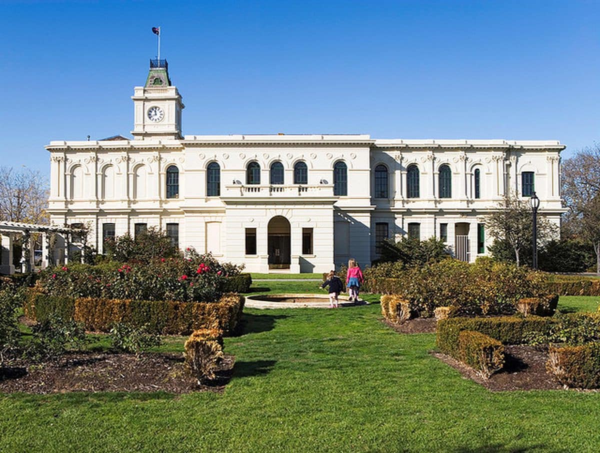 Brighton Town Hall