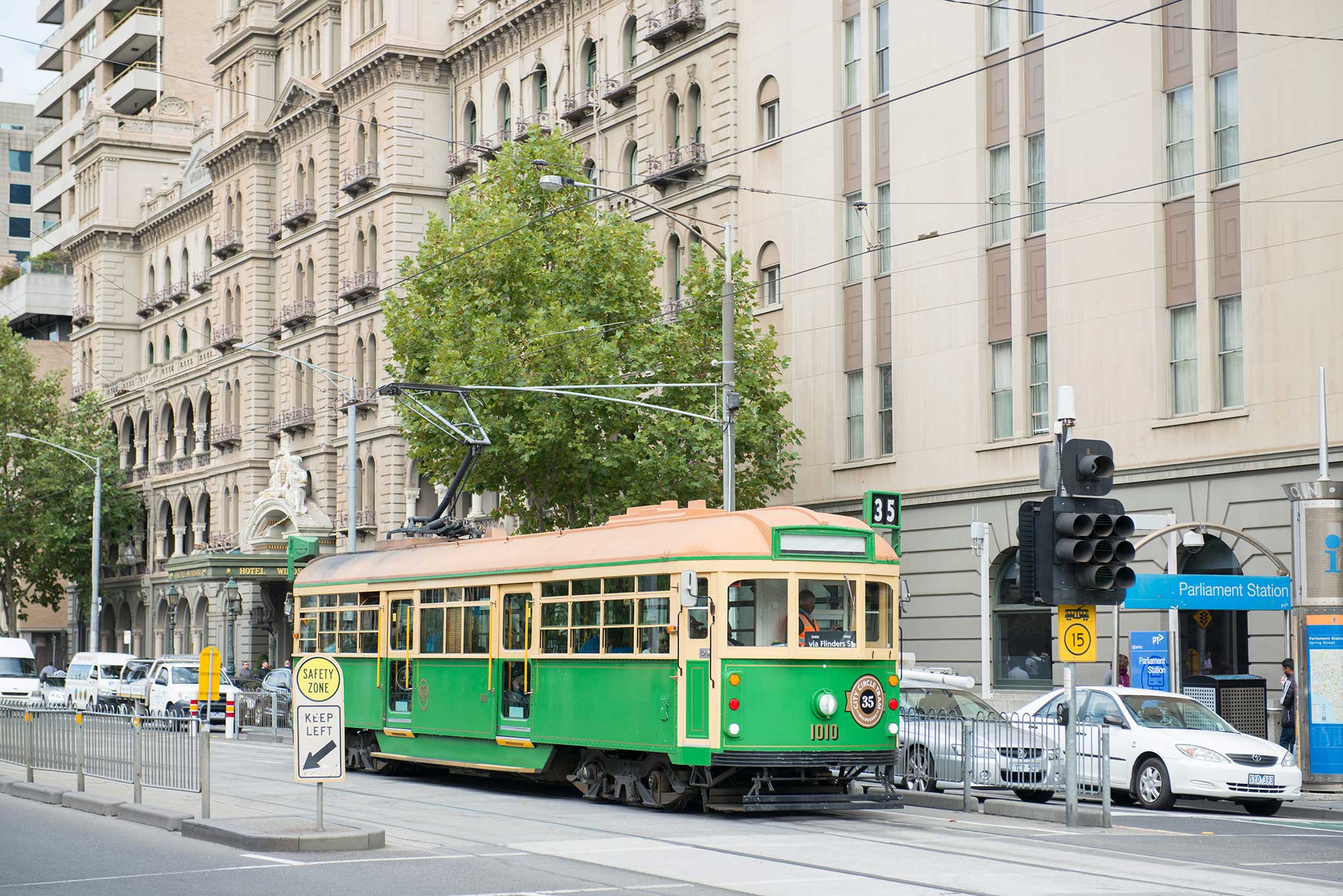 City Circle Tram Walking Tours Melbourne Visit Victoria image px