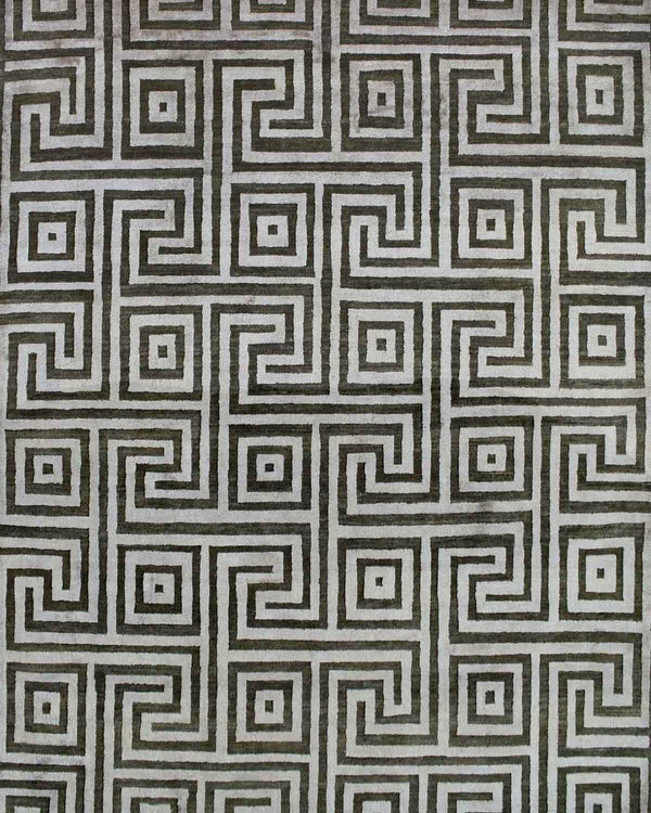 Maze (Size: 5'X7')