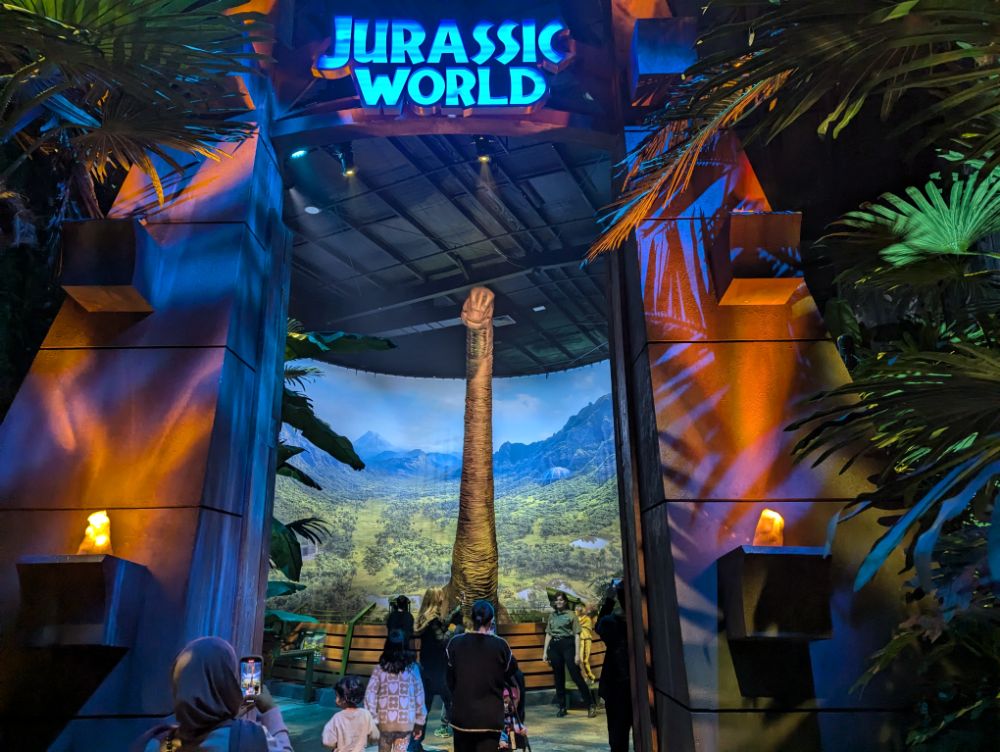 Pxl .Mp Jurassic World Exhibition Photos Amy Gardner