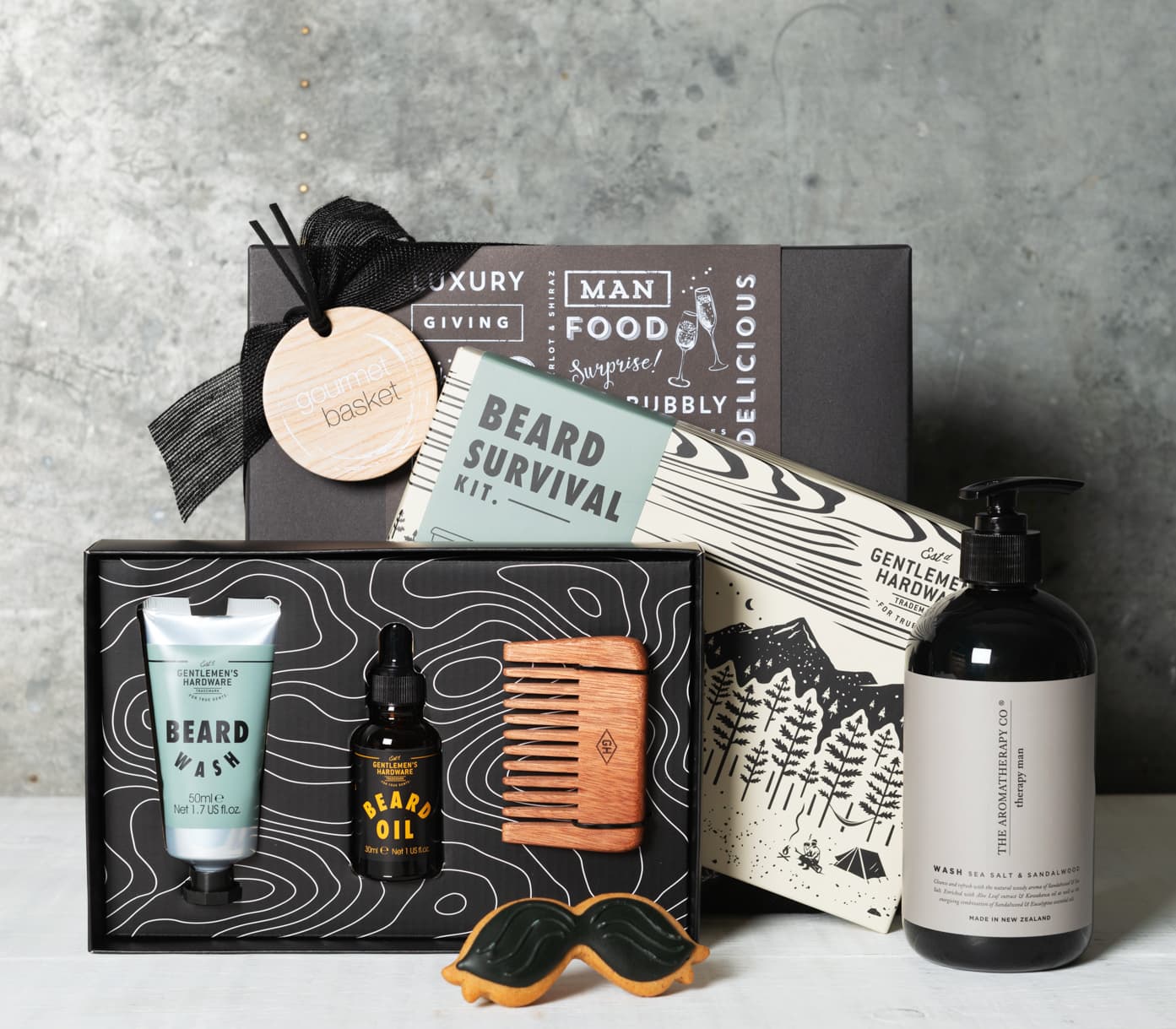 THE GENTLEMENS BEARD HAMPER LR